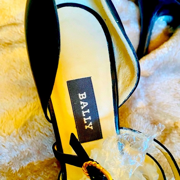 Bally Vintage Pia Elegant Black Switzerland Made Leather Cross Strap Heels - Picture 4 of 9